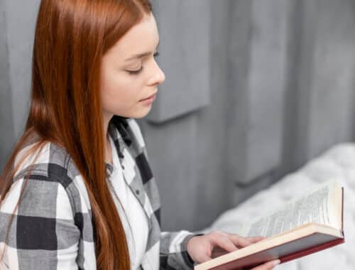 Czy Igrzyska Śmierci to książka dla nastolatków?